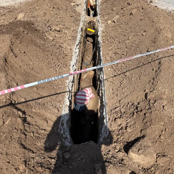 Ampliación de red de agua en calle Bartolomé Apóstol