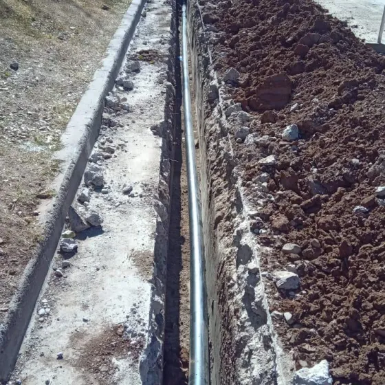 Ampliación de red de agua en calle Bartolomé Apóstol