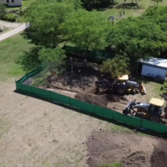 Red de agua y construcción de 2 cisternas de hormigón armado